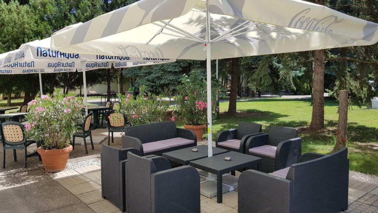 Hotel Amigo Zamárdi Exteriér fotografie